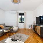 Casa de Férias New - House Kostella -