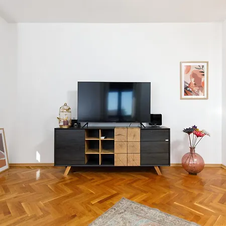 New - House Kostella -