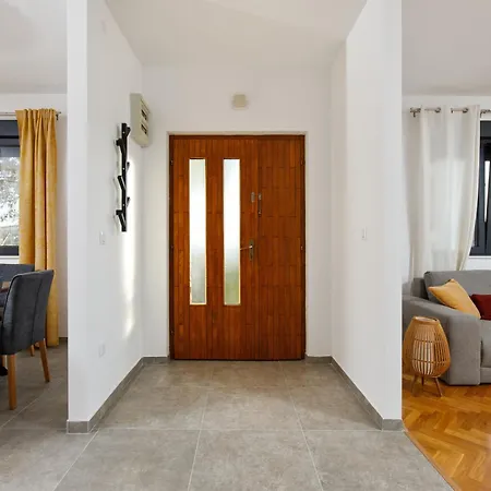 Prázdninový dům New - House Kostella -