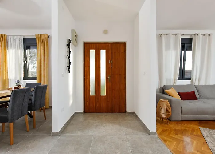 בית נופש New - House Kostella -