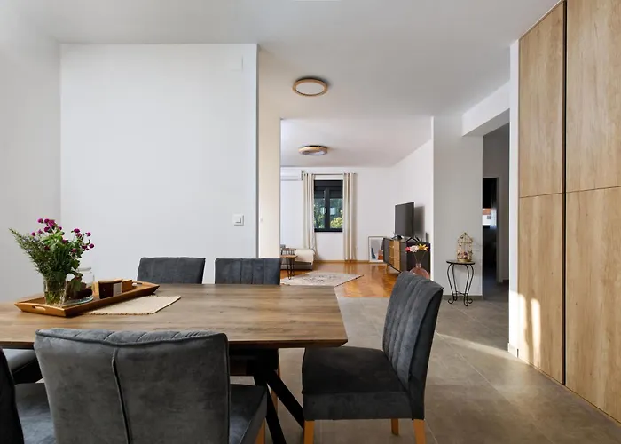 Feriehus New - House Kostella -